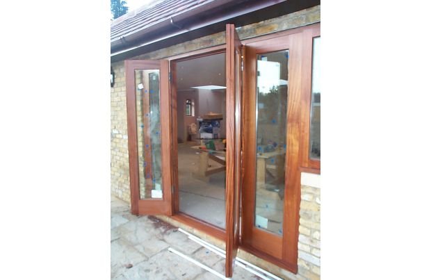 Folding Doors 