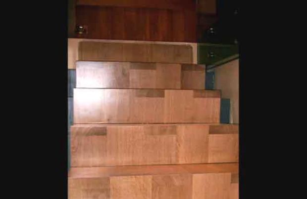 Block end grain stair risers